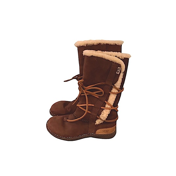UGG Catalina Sheapskin. brown suede, lace up boots size 8 - Picture 1 of 7